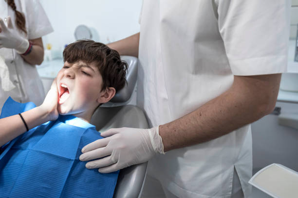 Best Emergency Dental Services for Seniors in Stuttgt, AR