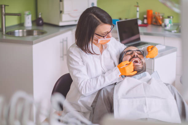 Best Holiday Emergency Dentist in Stuttgt, AR
